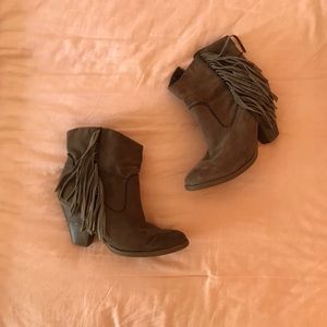 High-Heel Fringe Boots